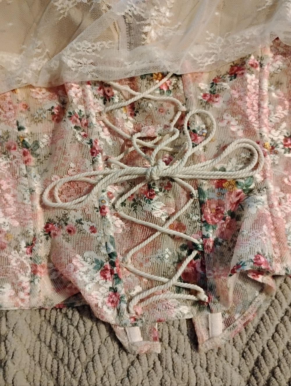 Lacemade Rose Time Magic Corset - Picture 12 of 14